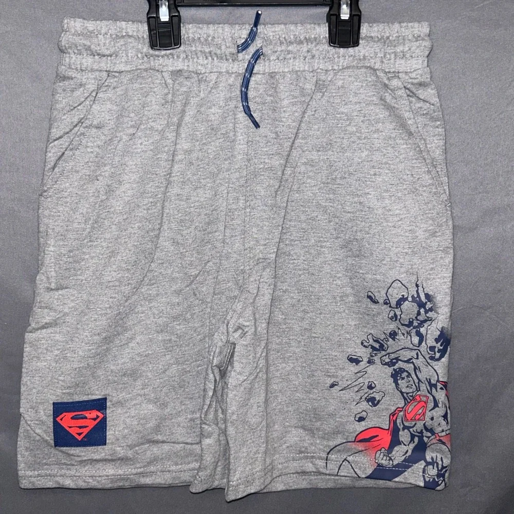 Superman Boys Blue Acid Wash Graphic T-Shirt and Gray Shorts Set Size Sm 6/7 NWT